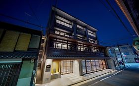 เรซิ สเตย์ เดอะ โตเกียว